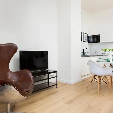 Gagarina By Renters Apartment