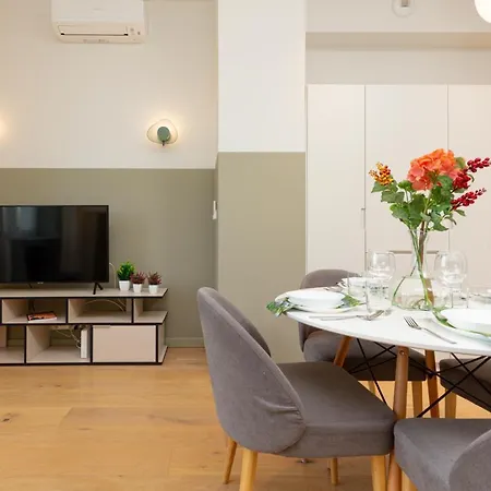 Gagarina By Renters Apartment